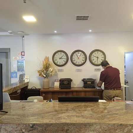 Astoria Galilee Hotel Tiberias Bagian luar foto