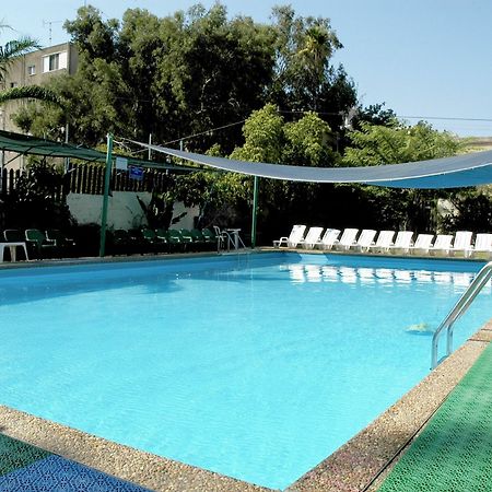 Astoria Galilee Hotel Tiberias Bagian luar foto
