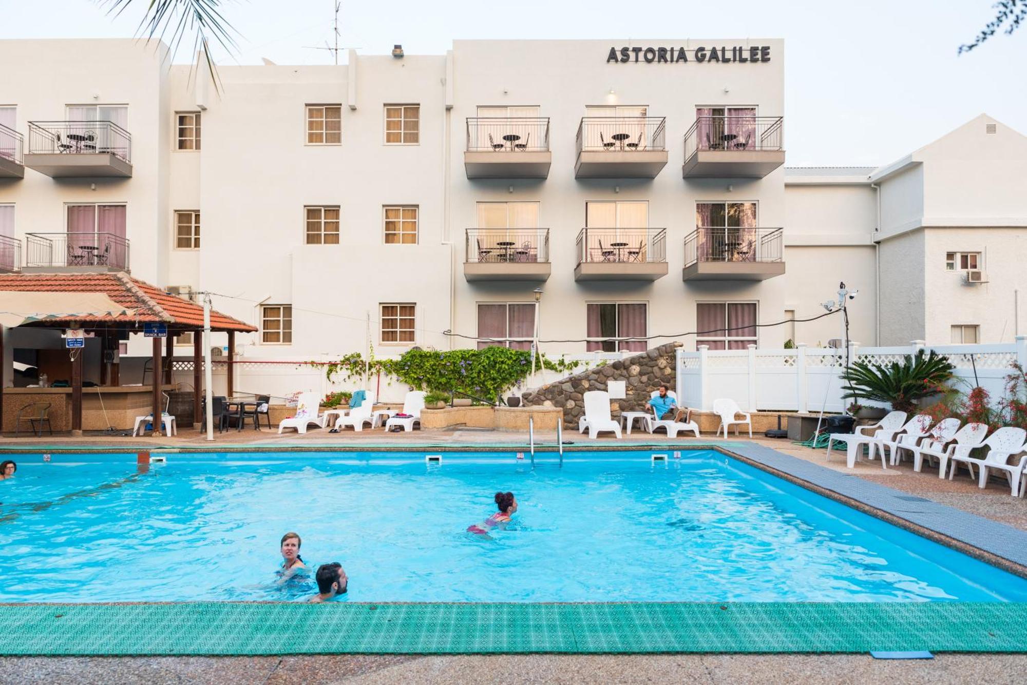 Astoria Galilee Hotel Tiberias Bagian luar foto