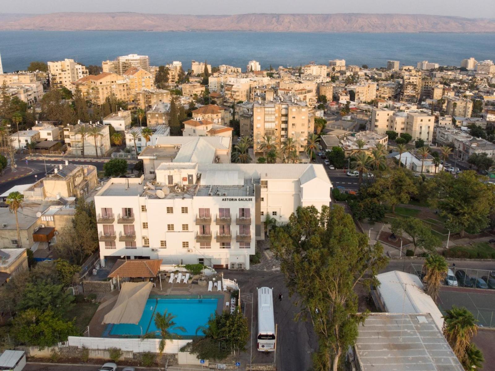 Astoria Galilee Hotel Tiberias Bagian luar foto