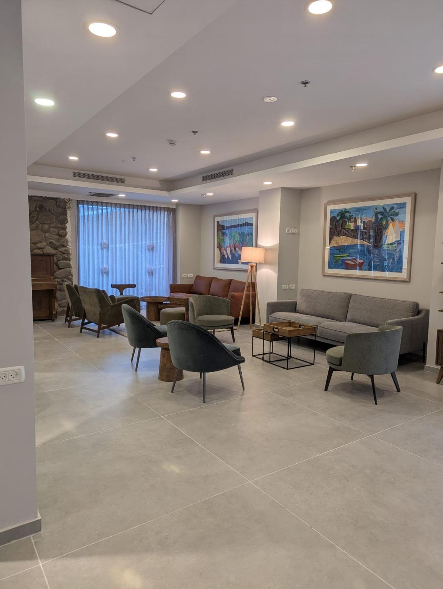 Astoria Galilee Hotel Tiberias Bagian luar foto