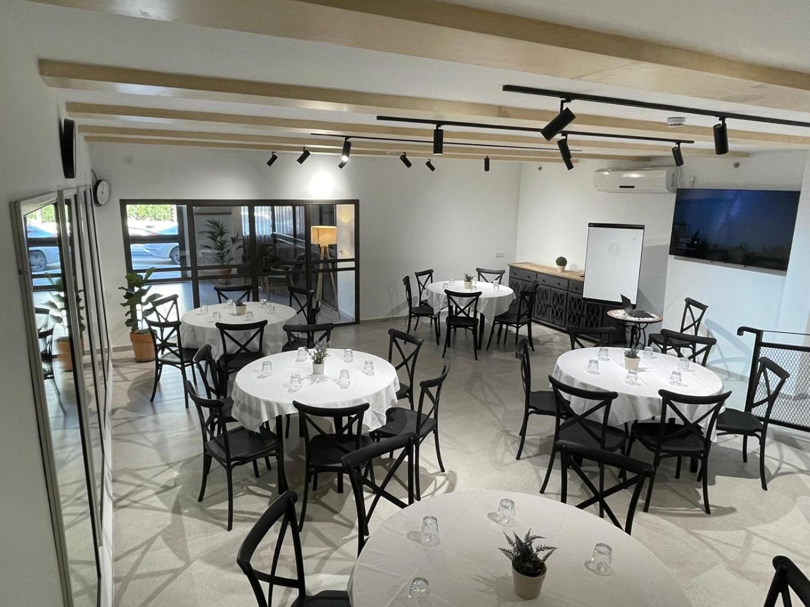Astoria Galilee Hotel Tiberias Bagian luar foto