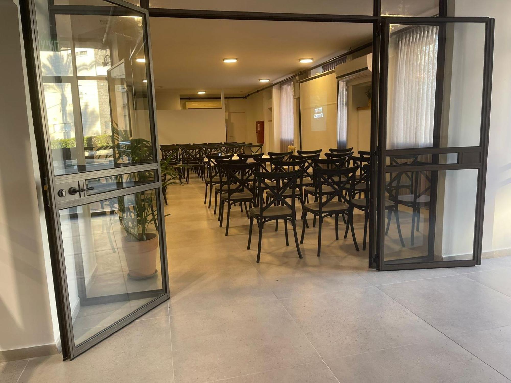 Astoria Galilee Hotel Tiberias Bagian luar foto