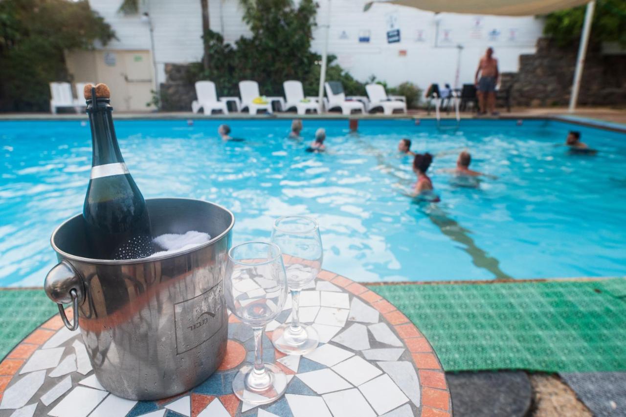 Astoria Galilee Hotel Tiberias Bagian luar foto